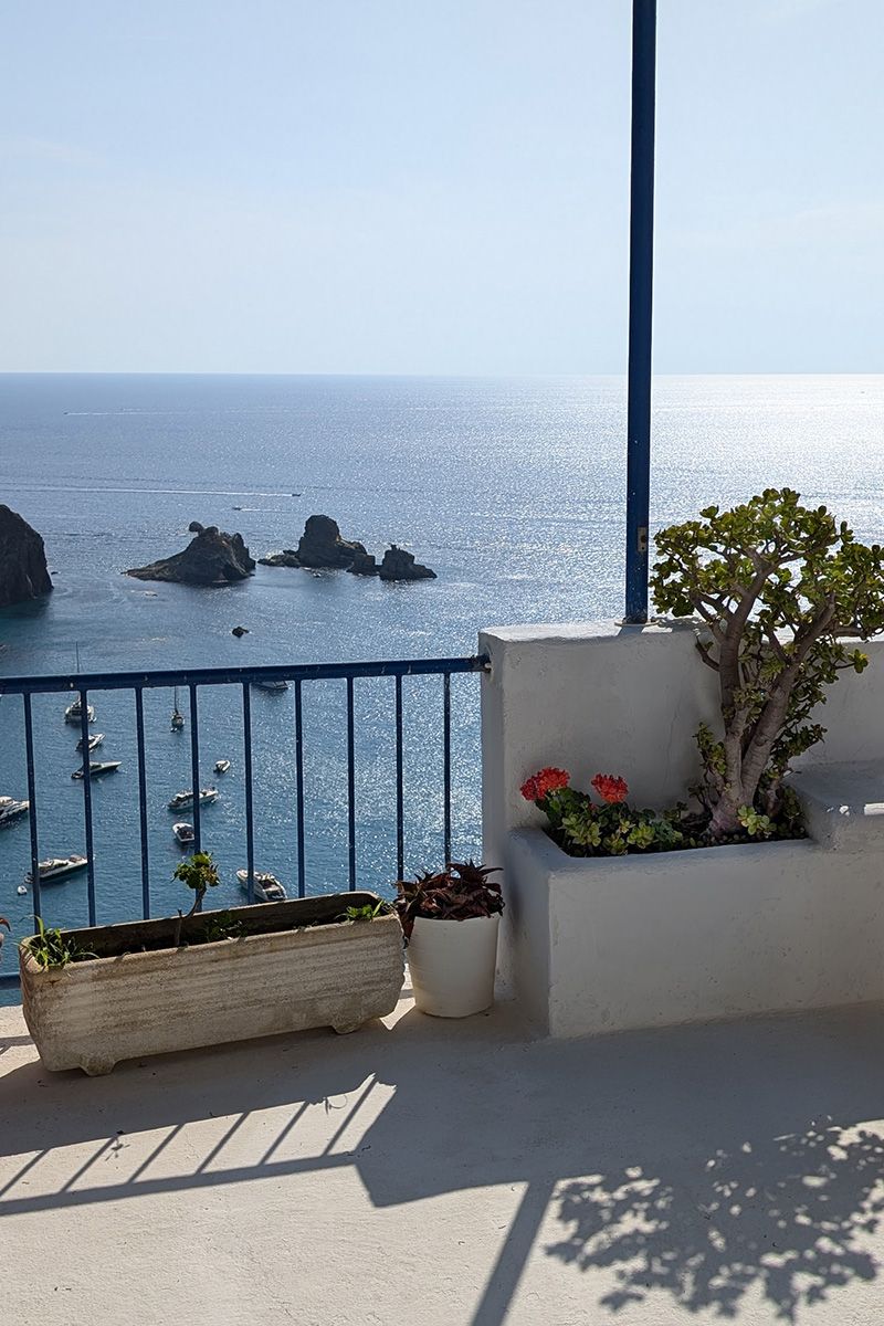 Slow down. Feel at home.